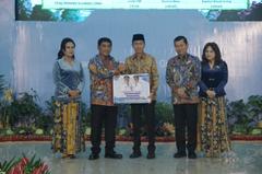 Syukuran Setahun Kepemimpinan Gubernur Sulut, Bolsel Terima Bantuan Bibit Jagung  