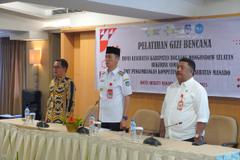 Buka Pelatihan Gizi Bencana dan Kesehatan Ibu-Anak, Bupati Iskandar Minta Nakes Bolsel Tingkatkan Kemampuan