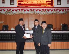 Paripurna Tahap I Perubahan KUA-PPAS 2025 dan Ranperda RPJMD 2025–2029, Wabup Deddy Tekankan Efisiensi dan Kolaborasi