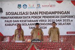 Diikuti 230 peserta, Sekda Arvan Buka Sosialisasi Dapodik PAUD dan Kesetaraan Versi 2025 dan 2025.a